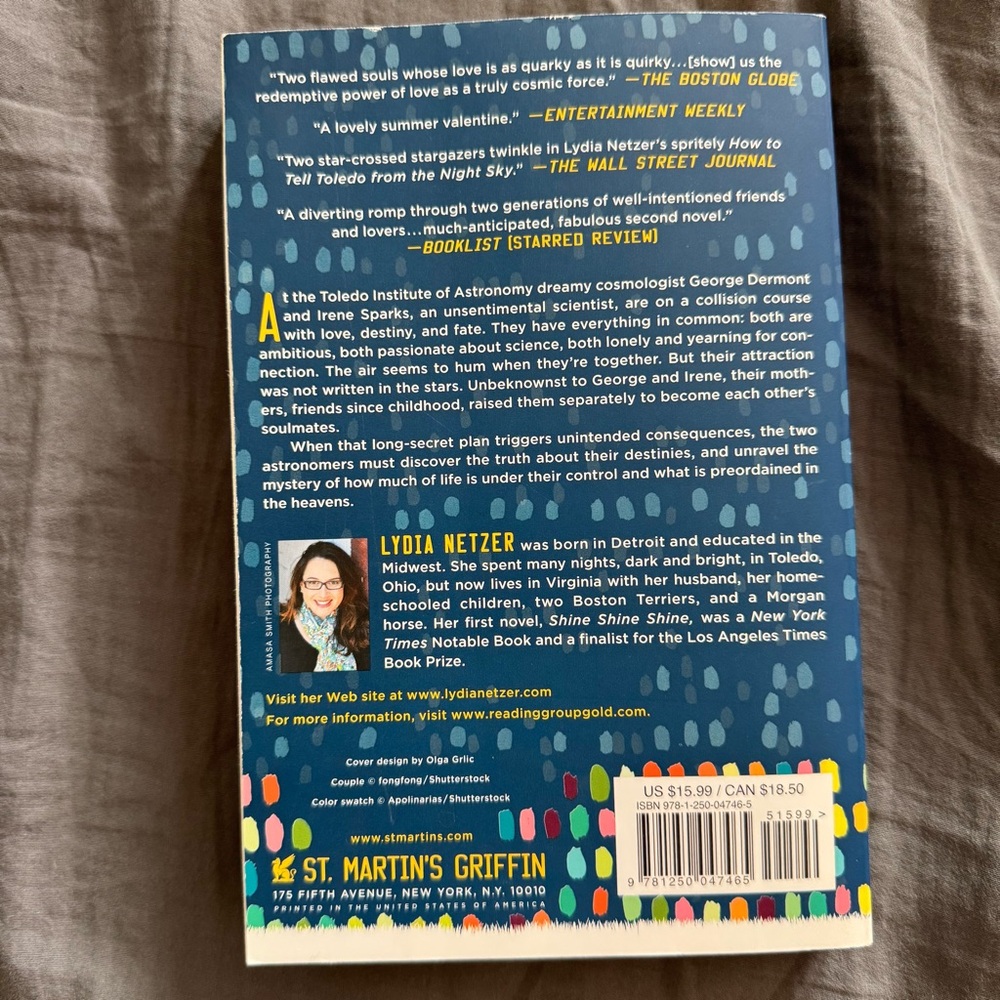 Colorful Book Collection Set - Picture 7 of 7